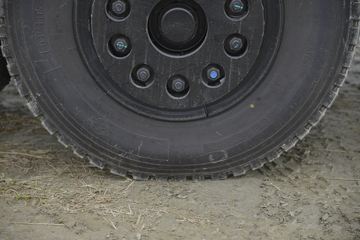 �������ó� ����п� 220���� 4X2 4.3����ж��ͼƬ