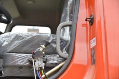 东风商用车 天龙KC重卡 350马力 8X4 6米自卸车(DFH3310B2)