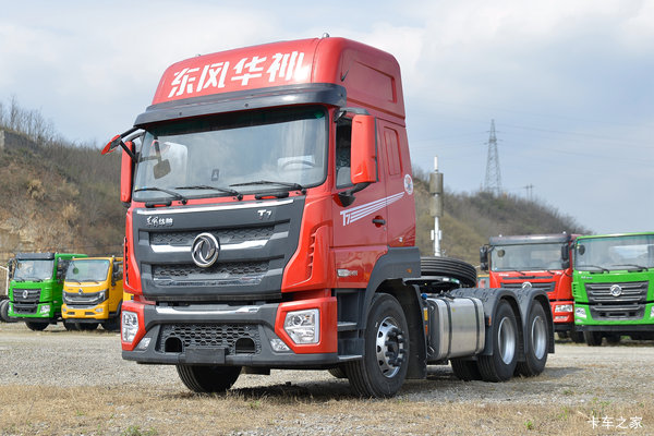 东风华神 T7 460马力 6X4牵引车