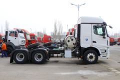 北奔 V3ET重卡 精英版 460马力 6X4 LNG危险品牵引车(国六)(ND4250BG6J7Z02)