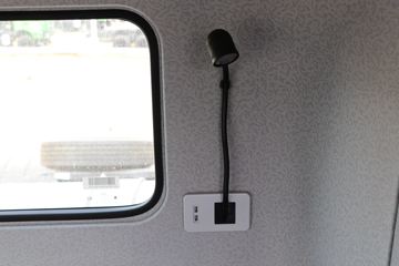 ���� V3ET�ؿ� ��Ӣ�� 460���� 6X4 LNGΣ��Ʒǣ����(����)(ND4250BG6J7Z02)ͼƬ