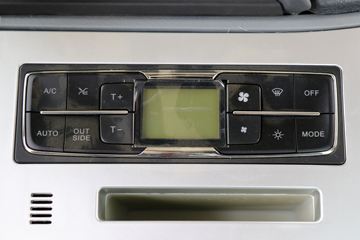 ���� V3ET�ؿ� ��Ӣ�� 460���� 6X4 LNGΣ��Ʒǣ����(����)(ND4250BG6J7Z02)ͼƬ