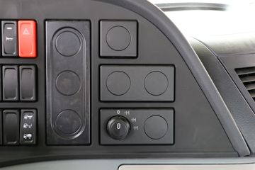 ���� V3ET�ؿ� ��Ӣ�� 460���� 6X4 LNGΣ��Ʒǣ����(����)(ND4250BG6J7Z02)ͼƬ