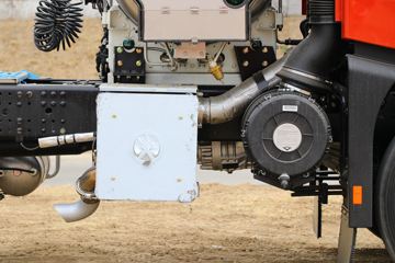 �����ؿ� V3ET�ؿ� ��Ӣ�� 460���� 6X4 LNGǣ����(����)(ND4250BG6J7Z01)ͼƬ