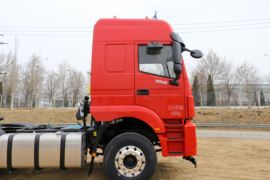 北奔V3MT&nbsp;牵引车外观                                                图片