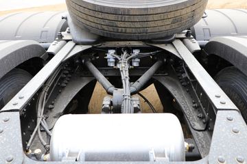 �����ؿ� V3ET�ؿ� ��Ӣ�� 460���� 6X4 LNGǣ����(����)(ND4250BG6J7Z01)ͼƬ