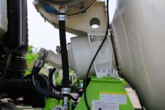 福田 欧曼GTL 360马力 8X4 7.7方混凝土搅拌车(雷萨牌)(国六)(BJ5319GJB-6M)