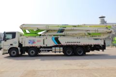 福田 欧曼EST 470马力 8X4 L10 58米混凝土泵车(雷萨牌)(BJ5449THB-XF)