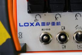 福田欧曼底盘&nbsp;泵车驾驶室                                               图片