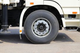 福田欧曼底盘&nbsp;泵车底盘                                                图片