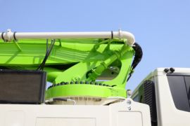 福田欧曼底盘&nbsp;泵车上装                                                图片