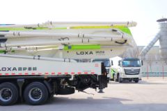 福田 欧曼EST 470马力 8X4 L10 58米混凝土泵车(雷萨牌)(BJ5449THB-XF)