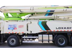 福田 欧曼EST 470马力 8X4 L10 58米混凝土泵车(雷萨牌)(BJ5449THB-XF)