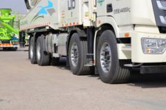 福田 欧曼EST 470马力 8X4 L10 62米混凝土泵车(雷萨牌)(BJ5449THB-XF) 福田 欧曼EST 470马力 8X4 L10 62米混凝土泵车(雷萨牌)(BJ5449THB-XF)