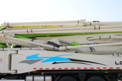 福田 欧曼EST 470马力 8X4 L10 62米混凝土泵车(雷萨牌)(BJ5449THB-XF) 福田 欧曼EST 470马力 8X4 L10 62米混凝土泵车(雷萨牌)(BJ5449THB-XF)