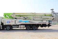 福田 欧曼EST 470马力 8X4 L10 62米混凝土泵车(雷萨牌)(BJ5449THB-XF) 福田 欧曼EST 470马力 8X4 L10 62米混凝土泵车(雷萨牌)(BJ5449THB-XF)