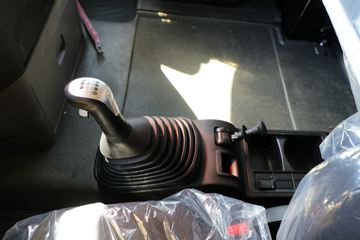 й ǵ¿SITRAK G7ؿ 400 6X4 5.8ж(ZZ3256V384HE1)ͼƬ