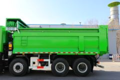 福田 欧曼GTL 9系重卡 质享版 430马力 8X4 5.8米自卸车(BJ3319DMPKC-AE)