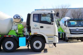 福田欧曼底盘&nbsp;混凝土搅拌车外观                                                图片