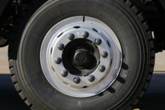 福田 欧曼ETX 340马力 8X4 7.87方混凝土搅拌车(雷萨牌)(BJ5313GJB-LP)