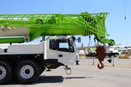 雷萨&nbsp;吊车上装                                                图片