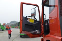 大运 风驰重卡 290马力 8X4 6.2米自卸车(DYQ3311D5FB)