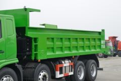 大运 F7重卡 300马力 8X4 6米自卸车(DYQ3311D5FB)