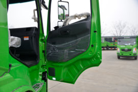 大运F7&nbsp;自卸车驾驶室                                               图片