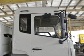 东风商用车底盘&nbsp;垃圾运输车外观图片