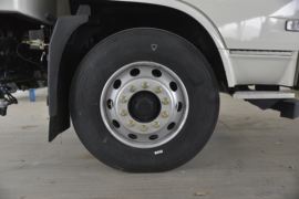 东风商用车底盘&nbsp;垃圾运输车底盘图片