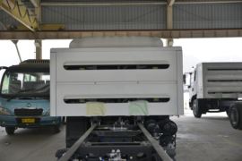 东风商用车底盘&nbsp;垃圾运输车上装图片