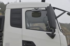 东风商用车底盘&nbsp;扫路车外观图片