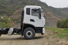 东风商用车底盘&nbsp;垃圾运输车外观图片