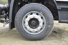 东风商用车底盘&nbsp;垃圾运输车底盘图片