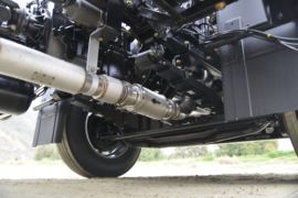 东风商用车底盘&nbsp;垃圾运输车底盘图片