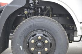 东风商用车底盘&nbsp;垃圾运输车底盘图片