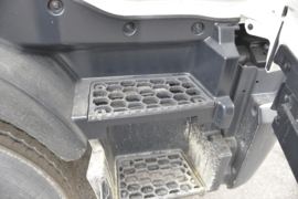 东风商用车底盘 扫路车驾驶室图片