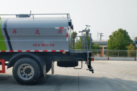 东风商用车底盘 清洗车上装图片
