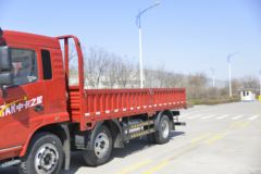 凯马 运腾 163马力 6X2 6.8米栏板载货车(国六)(KMC1170A510P6)