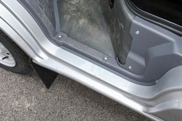 金杯T10&nbsp;载货车驾驶室                                               图片