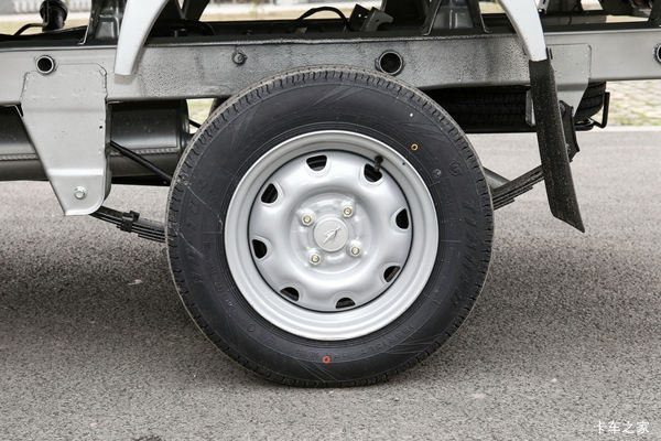 金杯T10载货车限时促销中 优惠0.01万