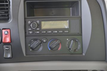 ���� ��� 220���� 6X2 4.8����ж(DYQ3251D5CD)ͼƬ