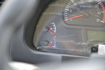 ���� ��� 220���� 6X2 4.8����ж(DYQ3251D5CD)ͼƬ