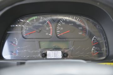 ���� ��� 220���� 6X2 4.8����ж(DYQ3251D5CD)ͼƬ