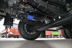 大运 风驰 300马力 8X4 6.5米自卸车(国六)(DYQ3310D6FF)