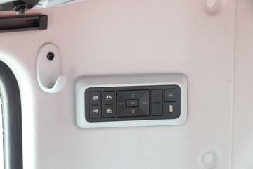 �������ó� ���KR 245���� 4X2 6.8���Ű������ػ���(����)ͼƬ