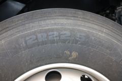 中国重汽 汕德卡SITRAK G7重卡 440马力 4X2 AMT自动挡牵引车(ZZ4186V361HE1B)