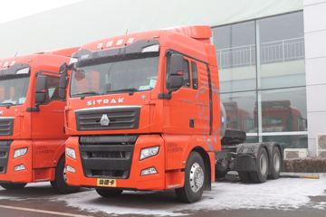 中国重汽 汕德卡SITRAK G7重卡 440马力 6X4 LNG牵引车(国六)(MCY12BGS后桥)(ZZ4256V384HF1LB)