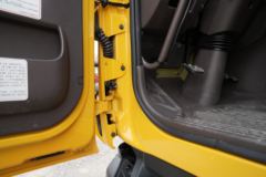 东风柳汽 乘龙H5 330马力 8X4 5.8米自卸车(LZ3310H5FB)