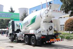 一汽解放 J6P 375马力 8X4 7.62方混凝土搅拌车(凌宇牌)(CLY5315GJB29E57)